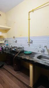 Η κουζίνα ή μικρή κουζίνα στο Jaykishan sadan