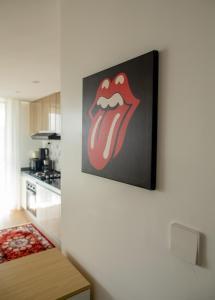 Kuchyň nebo kuchyňský kout v ubytování Laurel Hill Suites