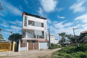 Gallery image of Movietelle by RedDoorz in Lapu Lapu City