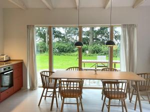 Dapur atau dapur kecil di Bootshaus Ulsnis