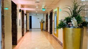Gallery image of 2Bedroom Fully Furnished Apartment for Rent in JLT with Lake View Near to DMCC Metro Station in Dubai