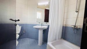 Gallery image of 2Bedroom Fully Furnished Apartment for Rent in JLT with Lake View Near to DMCC Metro Station in Dubai