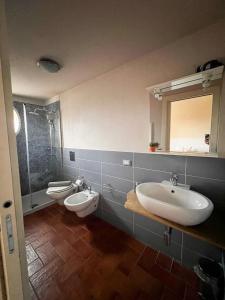 Ένα μπάνιο στο Relais Cora