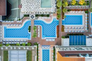 Bazén v ubytování Sentido Trendy Verbena Beach Hotel nebo v jeho okolí