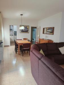 Posedenie v ubytovaní Apartamento duplex vacacional