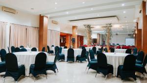 Konferenční prostory v ubytování Tuwuh Hotel at Kayutangan