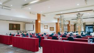 Konferenční prostory v ubytování Tuwuh Hotel at Kayutangan