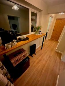 Gambar di galeri bagi The Room Next Door- Boutique room in the Cotswolds di Winchcombe +10 gambar