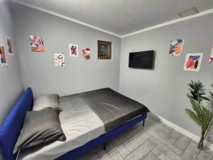 Postel nebo postele na pokoji v ubytování EMMA 2 bedrooms -central & luxury apartment