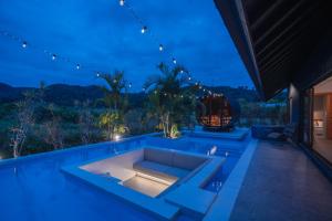 Kolam renang di atau dekat dengan Reflexion Villas GLANZ by Relapool +139 gambar
