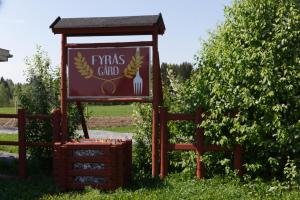 Majutusasutuses Grindstugan på Fyrås Gård olev sertifikaat, autasu, silt või muu dokument