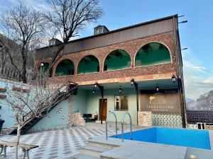 Bazén v ubytování Tadevosyan Guest House nebo v jeho okolí
