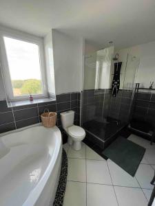Kúpeľňa v ubytovaní Bel appartement, proche plages pour 4 personnes, 2 chambres