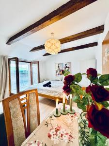 Fotografie z fotogalerie ubytování Cozy Rooms in a Villa for Groups, 16-Mins to Blumengärten ve Vídni + 37 fotografií