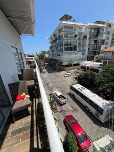 Bygningen som lejligheden ligger i + 8 billeder