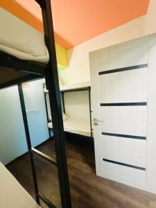 Kuchyň nebo kuchyňský kout v ubytování future hostel + 5 fotografií