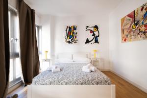 A bed or beds in a room at Casa Meltemi