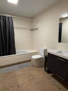 Ένα μπάνιο στο Casa Aluse Beach by SunshineClub