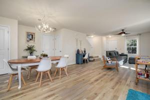 Gallery image of Sea Glass Retreat - Pet friendly, Shared pools! in Greenbackville