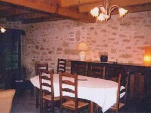 Posezení v ubytování Jolie Hameau Pittoresque Allas + 2 fotografie