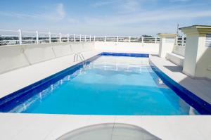 Bazén v ubytování Hotel Dunamys Curitiba nebo v jeho okolí