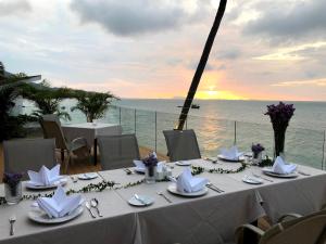 Fotografie z fotogalerie ubytování Sea&Sky luxury villa-absolute beachfront v destinaci Mae Nam