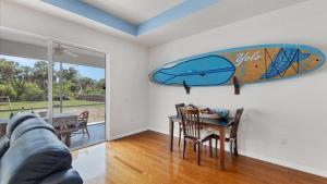 Χώρος καθιστικού στο Close to Casey Key Nokomis Beach Pet Friendly Large Yard 1655 +20 φωτογραφίες