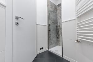 A bathroom at Guicciardini 24