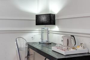 A kitchen or kitchenette at Guicciardini 24