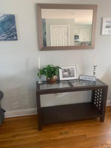 Gallery image of Townhouse Close to Downtown Newport & Beaches in Middletown