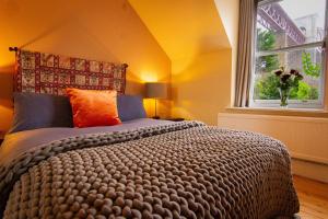 Ảnh trong thư viện ảnh của Heron House: The Forth Rail Bridge Cottage ở North Queensferry