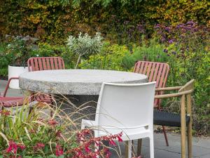 Taman di luar Bed & Breakfast in Gørlev