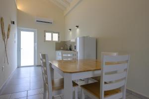 Küche/Küchenzeile in der Unterkunft MERAKII SEAVIEW ESCAPE CURACAO
