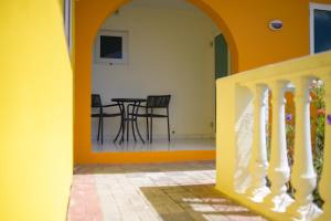 Ein Balkon oder eine Terrasse in der Unterkunft MERAKII SEAVIEW ESCAPE CURACAO