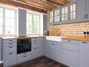 Kuchyň nebo kuchyňský kout v ubytování Ferienhaus Birgit, Wendorf + 6 fotografií