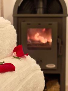 Gallery image of Saints & Sinners Romantic Jacuzzi in Bucharest