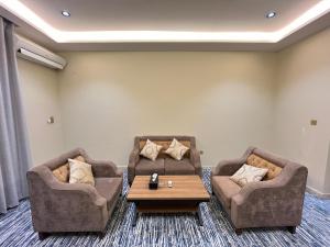 Khu vực ghế ngồi tại DUBA AlSHAMAL HOTEL - فندق ضباء الشمال