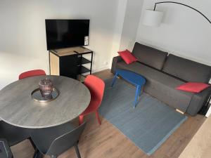 TV a/nebo společenská místnost v ubytování Appartement T2 - 202 - Hyper Centre - Intégralement rénové - Toutes commodités à pied