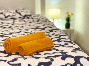 Posteľ alebo postele v izbe v ubytovaní Central Private Apartment-7pax