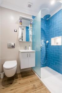 Bilik mandi di Casa Dolce far niente , in Blue