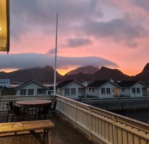 Üldine mäevaade või majutusasutusest Lofoten Værøy Bryggehotell AS pildistatud vaade