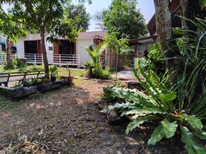 Foto dalla galleria di บ้านวสุธันย์ฟูจิมินิมอล a Ban Don Sawan