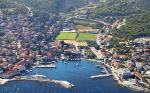 Gallery image of Apartment Jela in Postira