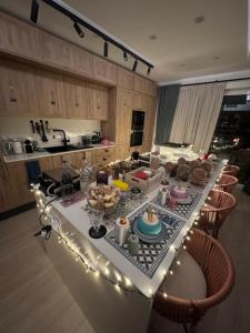 Jedlo v ubytovaní bed & breakfast alebo blízkom okolí
