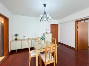 Afbeelding uit fotogalerij van Tyms 2BR Apt Near ITC Xujiahui Line1 11 in Shanghai