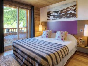 Giường trong phòng chung tại Chalet 5★ avec spa, sauna & hammam pour 15 pers, proche pistes - FR-1-304-304