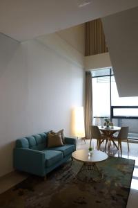 Posezení v ubytování Skysuites Residence