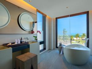 Foto sihtkohas Kuta asuva majutusasutuse Pullman Lombok Merujani Mandalika Beach Resort galeriist
