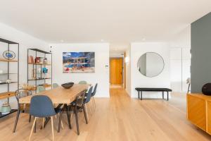 Posezení v ubytování SPRING KEYWEEK - Contemporary villa with pool in the hea