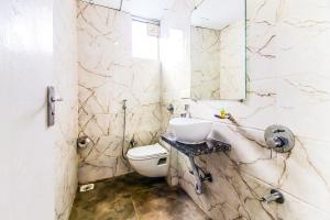 Koupelna v ubytování FabHotel Arton Suite - Nr Mumbai International Airport
